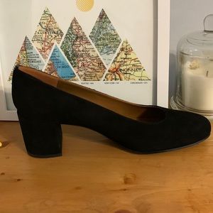 Margaux the heel shoes new without box 38 wide